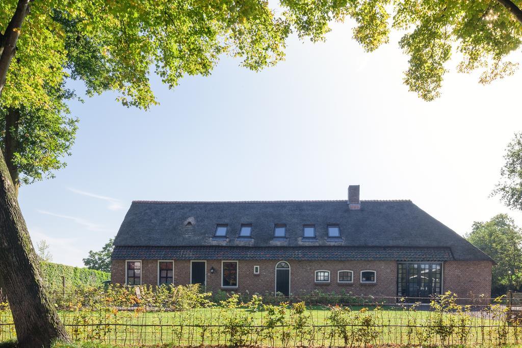 Bed & Breakfast Karakter Den Dungen Room photo